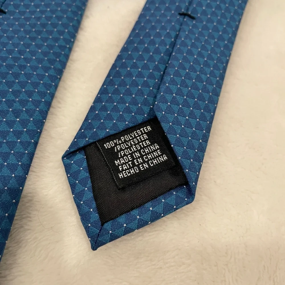 Perry Ellis Portfolio Mens Blue Geometric Triangle Micro Dot Polyester Necktie